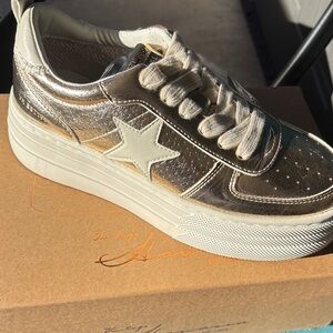 Vintage Havana Metallic Gold Star Platform Sneaker -